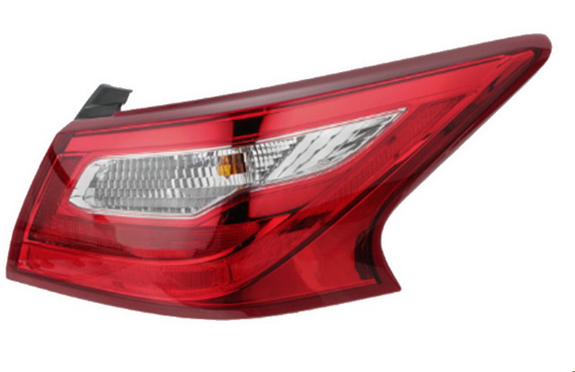 TAIL LAMP OUTER ALTIMA 2016-2018  RH USA